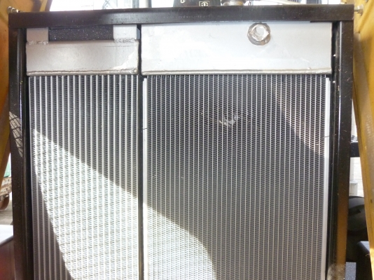 ขายรถตักล้อยาง ยี่ห้อ SEM (เซม) รุ่น 616B  รถใหม่ราคามือ 2 ผลิตโดยแคทเทอร์พิลลาร์