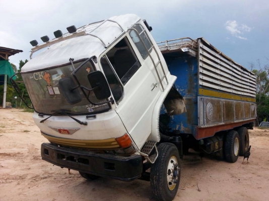 ขายรถบรรทุกสิบล้อดัมพ์ HINO FL176 เครื่อง EH700 - 168 แรง 1 เพลา ดัมพ์คอกเกษตร ทะเบียนพร้อม ใช้เงินดาว์น 120,000 บาท