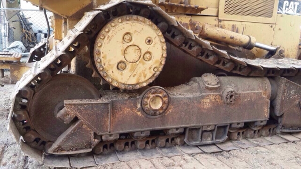 ขายรถแทรคเตอร์ CAT D5H เกียร์ท็อค ตีนไก่ เดิมๆตามรุ่น เอกสารเล่มทะเบียน