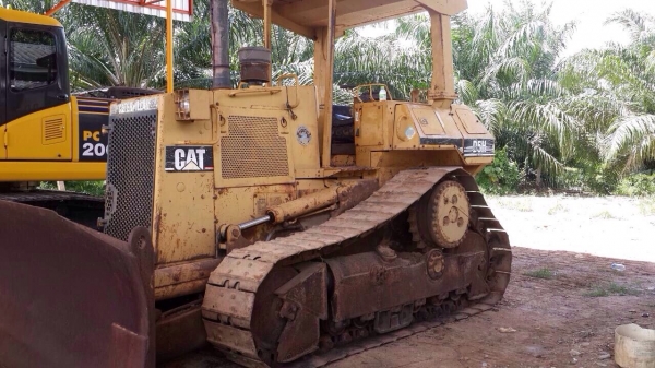 ขายรถแทรคเตอร์ CAT D5H เกียร์ท็อค ตีนไก่ เดิมๆตามรุ่น เอกสารเล่มทะเบียน