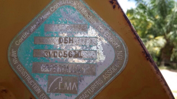 ขายรถแทรคเตอร์ CAT D5H เกียร์ท็อค ตีนไก่ เดิมๆตามรุ่น เอกสารเล่มทะเบียน