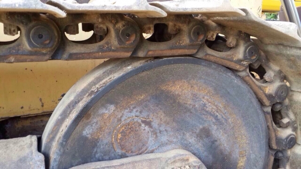 ขายรถแทรคเตอร์ KOMATSU  D53A-17 สภาพเดิมๆ ตามรุ่น เอกสารสัญญาซื้อขาย