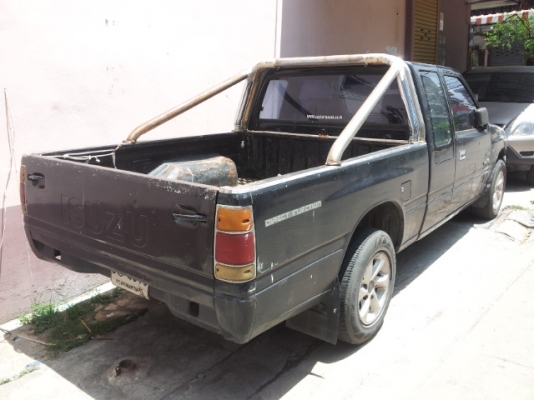 ขายกระบะอีซูซุบ้านๆสักคัน ขายกระบะอีซูซุบ้านๆสักคัน