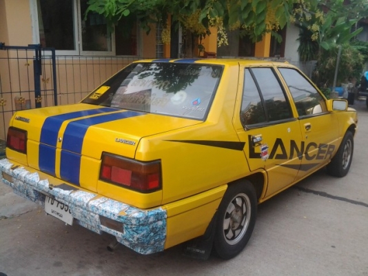 ขายเก๋งสีแจ่มๆ