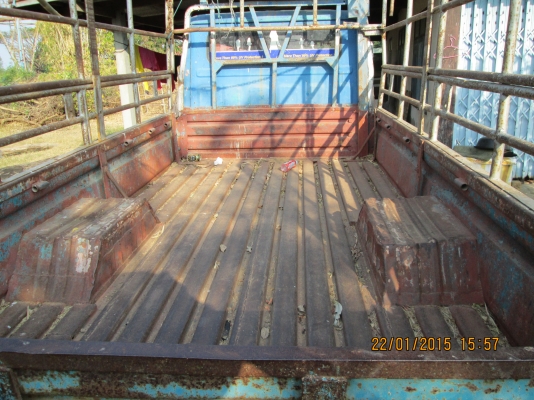 รถบรรทุก4ลัอใหญ่