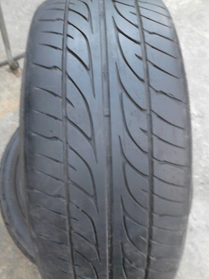 235/40R18 DUNLOP SP SPORT LM 703  มี 2 เส้น TEL.081-427-3941