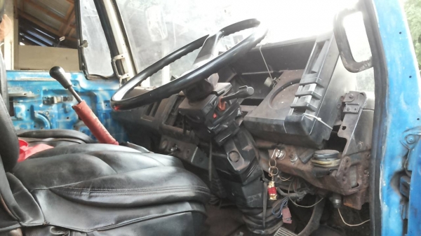 **470,000 บ.ต่อรอง**ขาย6ล้อช่วงยาว ISUZU ROCKY FSR11H 6BD1-165HP ห้างแท้ปี36/93 เครื่องเดิมเกียร์เดิม 165แรง6สูบ แน่นๆ แรงๆ อึดทน เกียร์ใหญ่ทนไม่หลุด ช่วงล่างเดิม คัสซีสวยเดิม ไม่ปะไม่ดาม ไม่มีบวม กระบะต่อใหม่ ยาว5.0ม. พื้นเหล็กตงเหล็กคอกเหล็กกล่องสภาพี พ