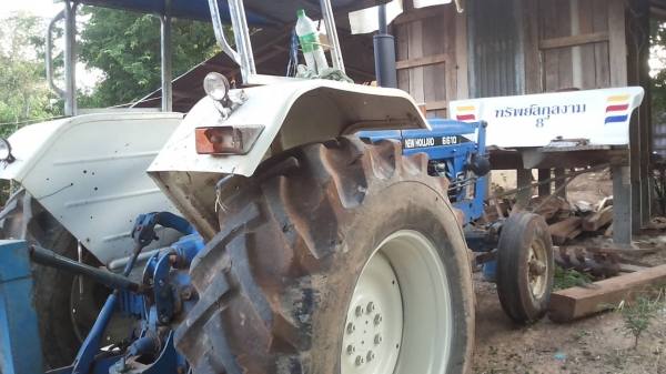 ***ขายแล้วครับขอบคุณ Truck2hand ขายรถไถเพลาเดียว FORD 6610 เสื้อลาย ปั้มกลม เครื่องเดิมเกียร์เดิม แห้งดี แรงดี เกียร์ไม่หลุดไม่หอน ปั้มดีไม่เยิ้มแรง ช่วงล่างแน่น ไม่มีส่าย คานดีไม่มีปะ ท้ายสวย ระบบไฮฯใช้งานปกติ ไม่แตกไม่ร้าว ยกหางดีไม่ตก หลังคาไม่ขาด ยางด