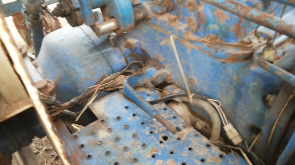 ***ขายแล้วครับขอบคุณ Truck2hand ขายรถไถเพลาเดียว FORD 6610 เสื้อลาย ปั้มกลม เครื่องเดิมเกียร์เดิม แห้งดี แรงดี เกียร์ไม่หลุดไม่หอน ปั้มดีไม่เยิ้มแรง ช่วงล่างแน่น ไม่มีส่าย คานดีไม่มีปะ ท้ายสวย ระบบไฮฯใช้งานปกติ ไม่แตกไม่ร้าว ยกหางดีไม่ตก หลังคาไม่ขาด ยางด