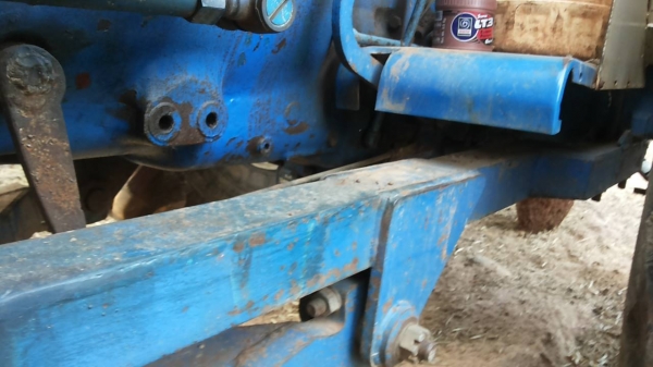 ***ขายแล้วครับขอบคุณ Truck2hand ขายรถไถเพลาเดียว FORD 6610 เสื้อลาย ปั้มกลม เครื่องเดิมเกียร์เดิม แห้งดี แรงดี เกียร์ไม่หลุดไม่หอน ปั้มดีไม่เยิ้มแรง ช่วงล่างแน่น ไม่มีส่าย คานดีไม่มีปะ ท้ายสวย ระบบไฮฯใช้งานปกติ ไม่แตกไม่ร้าว ยกหางดีไม่ตก หลังคาไม่ขาด ยางด