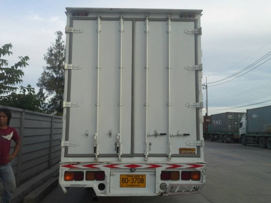 ขายดาวน์รถบรรทุหกล้อห้างแท้ อีซูซุ 240 ขายพร้อมวิ่งงาน