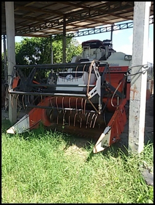 รถเกี่ยวข้าว คูโบต้า รถเกี่ยวข้าว คูโบต้า