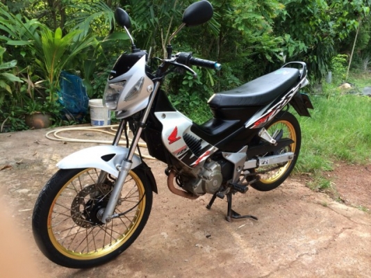 ขายโซนิค 125 cc ทะเบียนตอง 777