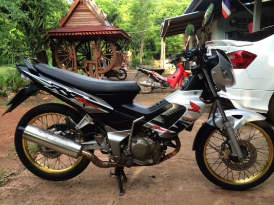 ขายโซนิค 125 cc ทะเบียนตอง 777