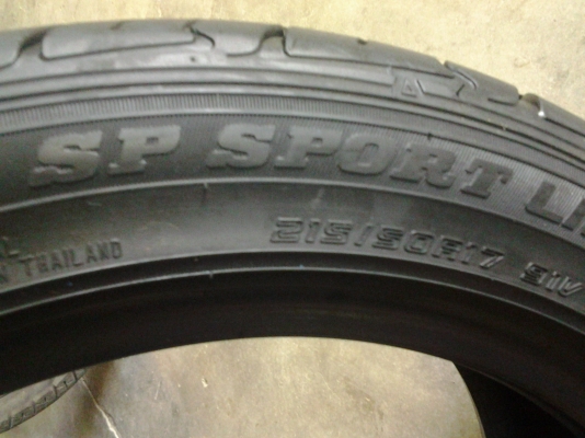 ยาง dunlop 215/50/17 ปี 12 นุ่มๆ ดอกหนาๆ ยาง dunlop 215/50/17 ปี 12 นุ่มๆ ดอกหนาๆ