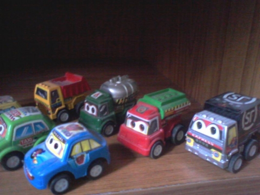 ของเล่น หลายรายการ