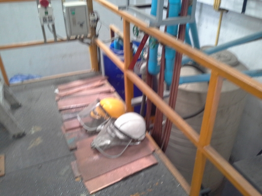 เตาหลอม เครื่องจักรใหม่ จากประเทศอินเดีย ระบบไฟฟ้า กำลัง 125 KVA. ใช้แท่งแคโทดกราไฟว์ หลอมอุณหภูมิเกิน 1,500 องศา เตาหลอม เครื่องจักรใหม่ จากประเทศอินเดีย ระบบไฟฟ้า กำลัง 125 KVA. ใช้แท่งแคโทดกราไฟว์ หลอมอุณหภูมิเกิน 1,500 องศา