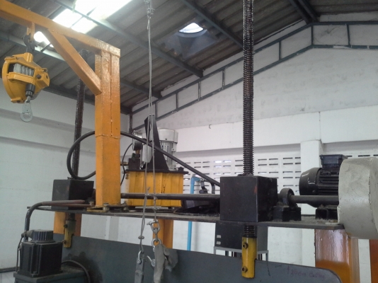 เตาหลอม เครื่องจักรใหม่ จากประเทศอินเดีย ระบบไฟฟ้า กำลัง 125 KVA. ใช้แท่งแคโทดกราไฟว์ หลอมอุณหภูมิเกิน 1,500 องศา เตาหลอม เครื่องจักรใหม่ จากประเทศอินเดีย ระบบไฟฟ้า กำลัง 125 KVA. ใช้แท่งแคโทดกราไฟว์ หลอมอุณหภูมิเกิน 1,500 องศา