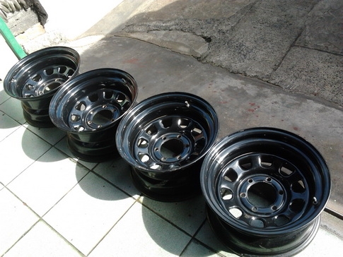 ล้อกะทะ Rock 6รู ขอบ16 กว้าง8 ออฟ-10