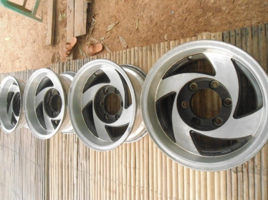 (ราคาพร้อมส่งทั่วไทยครับผม)ขายล้อกระบะ 6 รู 144 Turbo ET-27 6 JJ - 14 ไม่ผ่า หนา ออฟลึก (ราคาพร้อมส่งทั่วไทยครับผม)ขายล้อกระบะ 6 รู 144 Turbo ET-27 6 JJ - 14 ไม่ผ่า หนา ออฟลึก