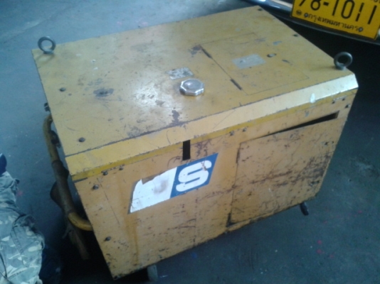 ขายเครื่่องปั่นไฟ พร้อมใช้งานครับ