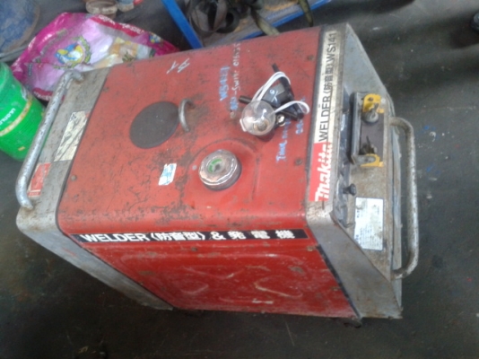 ขายเครื่่องปั่นไฟ พร้อมใช้งานครับ