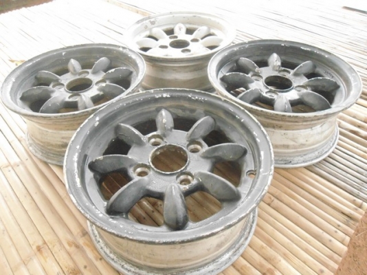 ล้อกล้วย Compe ขอบ 13 4 รู 114.3 กว้าง 5.5