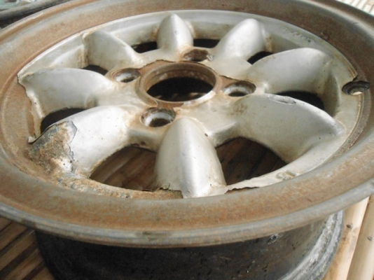 (ราคาพร้อมส่งทั่วไทยครับผม)ล้อกล้วย 13 Compe-8 4 รู 114 off15 japan แท้ ตามสภาพ