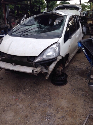 ซากนิวส์เเจ้ซเครื่อง1500 เกียรออโต้ เเยกขายอะไหลทุกชิ้นมีอีกหลายรุ่น ซากนิวส์เเจ้ซเครื่อง1500 เกียรออโต้ เเยกขายอะไหลทุกชิ้นมีอีกหลายรุ่น