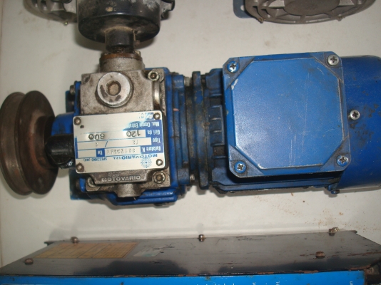 ขาย เซอร์โวคอนโทรล มอเตอร์  ทั้งหมด 9000 บาท