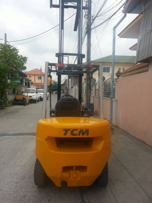 รถยก TCM ขนาด3ตัน ยกสูง 4 เมตร รถยก TCM ขนาด3ตัน ยกสูง 4 เมตร