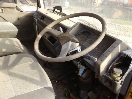 ขายรถหกล้อหัวแชสซี MITSUBISHI FK455H เครื่อง 6D14-160 แรง ทะเบียนแจ้งจอด รถวิ่งได้