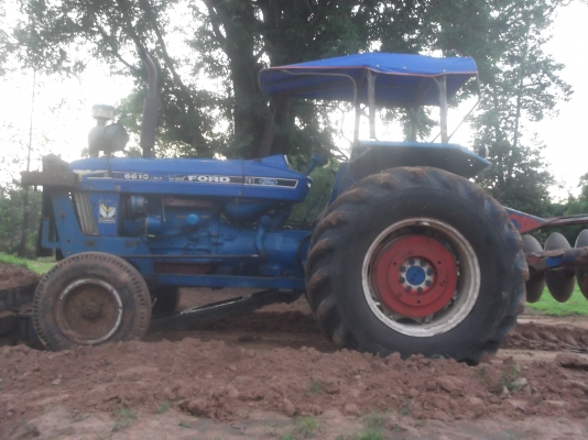 ขายฟอร์ด    t5  หาง  6600 ปั้มขาวใหม่  ปั้มแดงใหม่  เช็คระบบใหม่  เครื่องแน่นไม่มีควันขาว  ราคา 320000  บาท