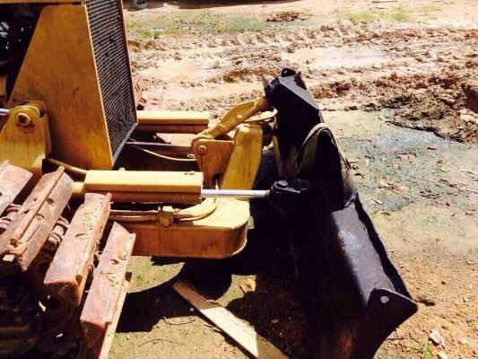 ขายรถแทรคเตอร์ D2 รุ่น 5 เดิมๆ ตามรุ่น สภาพพร้อมใช้งาน เอกสารสัญญาซื้อขาย