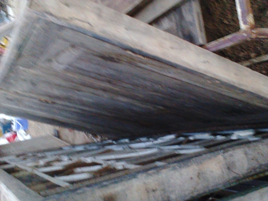 บานหน้าต่างไม้สักพร้อมวงกบ+เหล็กดัด