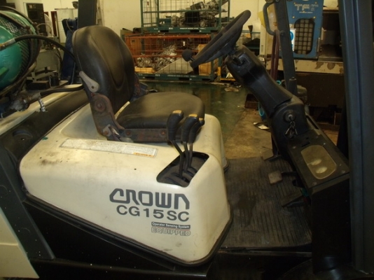 ขายรถโฟล์คลิฟท์ CROWN รุ่น CG15SC ปี 2006 ของอเมริกา เครื่องยนต์ MITSUBISHI 4G63 เบนซิน พร้อมระบบเชื้องเพลิงLPG ซึ่งติดตั้งมาแล้ว ระบบไฮดรอลิค ยุโรปดีมาก เกียร์ออโต้ มีโยกงา ซ้ายขวาได้ด้วย ขนาดยก 1.5 ตัน เสาสูง 4.5 เมตร มี 5 คัน เสาสูง 3 เมตร มี 1 คัน มีง