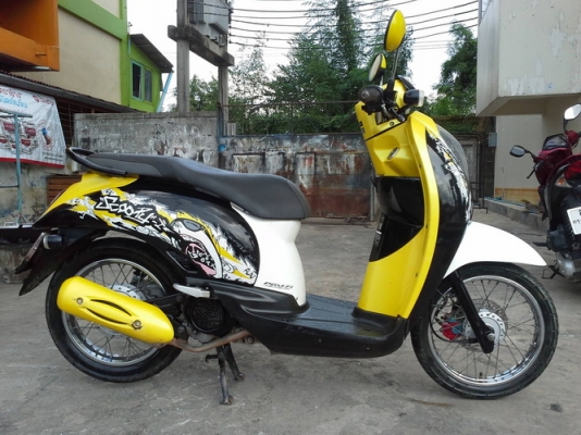 ขาย Scoopy-i ลาย Active Boy รถปี55 หัวฉีดประหยัดน้ำมัน สวยๆราคาถูกๆ