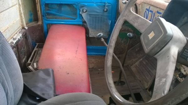 ขายเทนเลอร์ 10 ล้อหัวยาว 2 เพลาใหญ่ FUSO เครื่อง EH700 168 แรงม้า สโลว์กลาง พวงมาลัยพาวเวอร์ ทะเบียนพร้อมโอน ขายเทนเลอร์ 10 ล้อหัวยาว 2 เพลาใหญ่ FUSO เครื่อง EH700 168 แรงม้า สโลว์กลาง พวงมาลัยพาวเวอร์ ทะเบียนพร้อมโอน