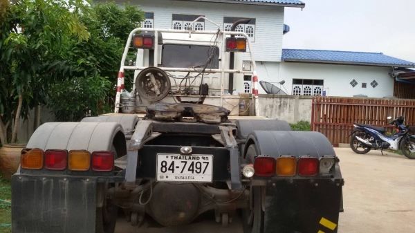 รถบรรทุกพ่วง