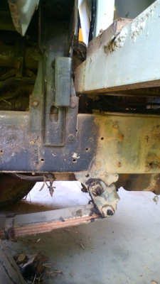 หกล้อ หางเป็ด HINO FB คัสซีใหญ่ เครื่องฮีโน่ดีเซล หกสูบ ปกติบรรทุก รถขุด KOMATSU PC60-5