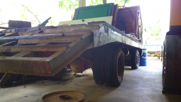 หกล้อ หางเป็ด HINO FB คัสซีใหญ่ เครื่องฮีโน่ดีเซล หกสูบ ปกติบรรทุก รถขุด KOMATSU PC60-5