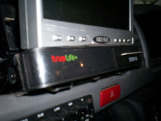 จานดาวเทียม+กล่องทรูวิชั่น+อุปกรณ์ 6500  พวงมาลัยฟอจูนเนอร์3500  ถอดจากรถตู้คอมมูเตอร์