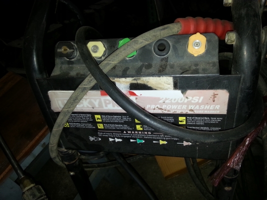 ขายเครื่องฉีดน้ำแรงดันสูง 5 แรง(ขอบคุณเปี๊ยกรับไปดูแลต่อแล้ว)