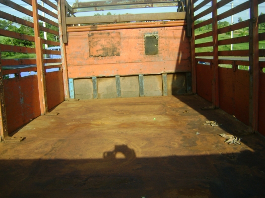 สิบล้อ 2 เพลา  เครื่อง EH 700   168 แรง      335,000  บาท