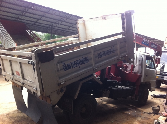 ISUZU NPR ดั้ม-เทรนTADANO 3 ตัน ท้อง V