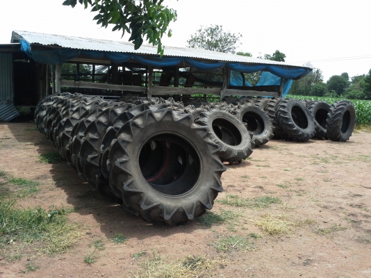 ขายยาง รถไถ ติดต่อโดยตรงโทร. 088-4267077