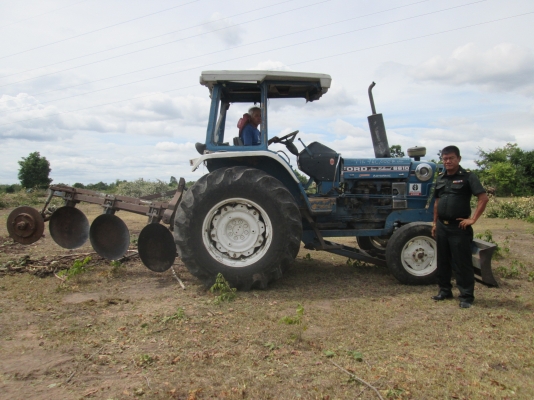 รถแทรกเตอร์ FORD 6610