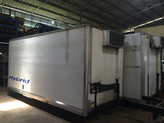 ขายตู้เย็นถอดจากรถ 6 ล้อ ขนาดกว้าง 205 ซม ยาว 450 ซม มือสองจากญี่ปุ่น