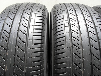 ขายยาง DUNLOP SP LT37ปี3312(1ชุด) 215-65-16 ราคา 4,000