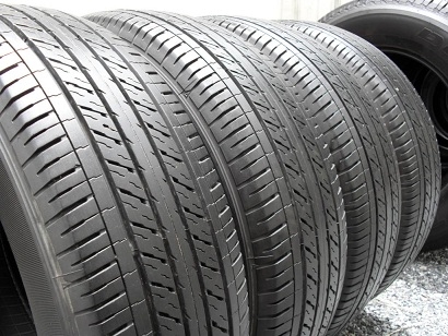 ขายยาง DUNLOP SP LT37ปี3312(1ชุด) 215-65-16 ราคา 4,000